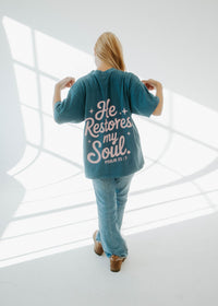 HE RESTORES MY SOUL TEE IN BLUE